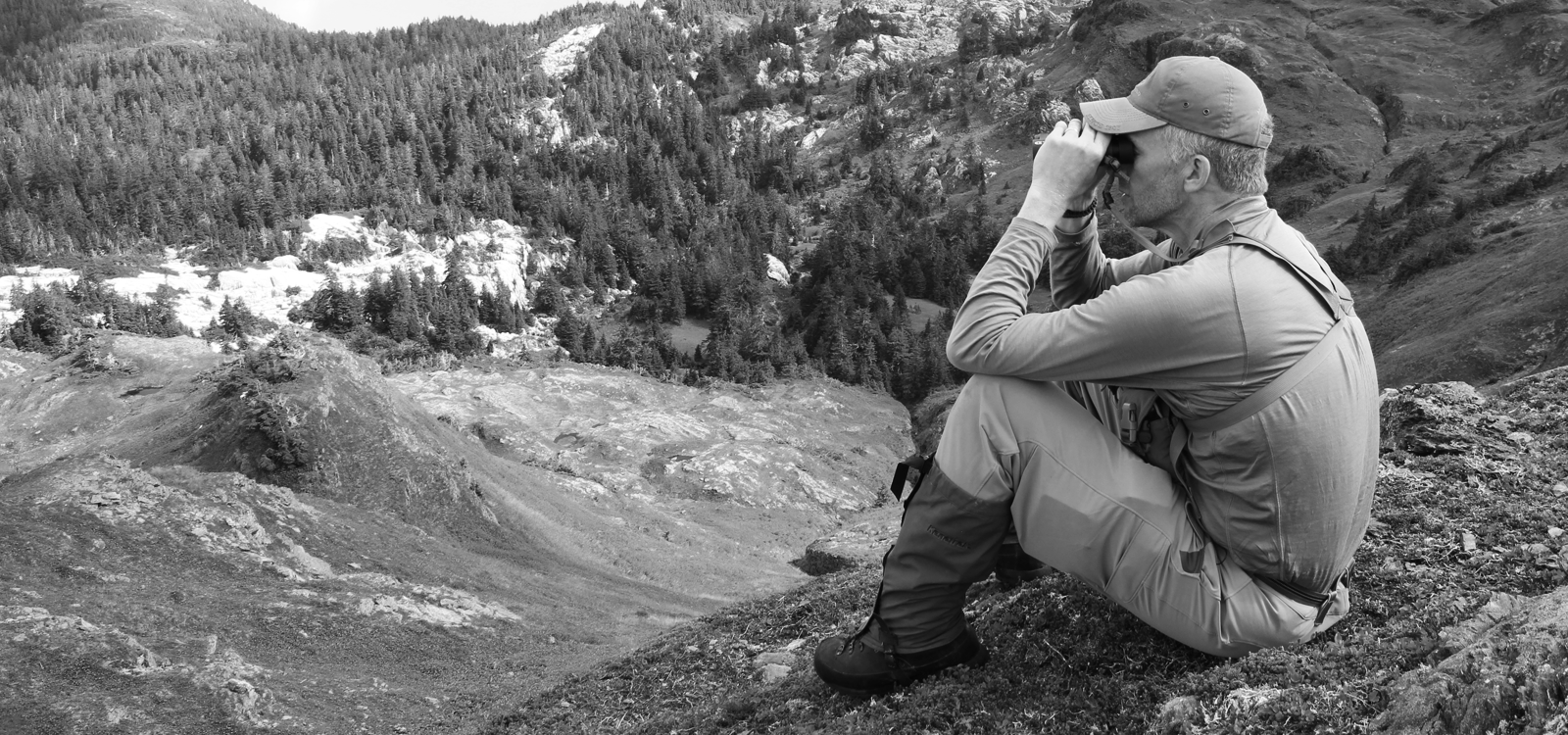 Randy Newberg glassing from ridgetop